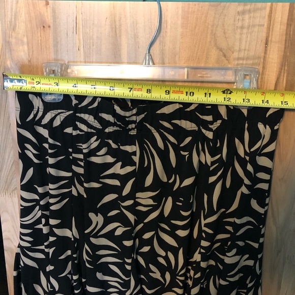 Chico’s midi skirt size 2 animal print - Picture 4 of 5
